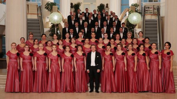Сменили профиль: Александр Петров — почтарь, Филипп Киркоров — детектив