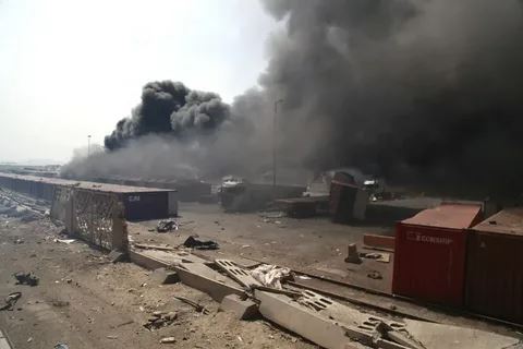 В Иране взрыв привёл к выбросу опасных веществ, сотням пострадавших и введению режима ЧС