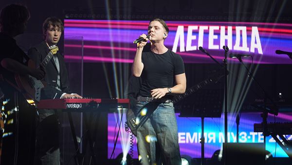 Классная работа: Юра Борисов на «Уроке», Германика на «Арт Москве»