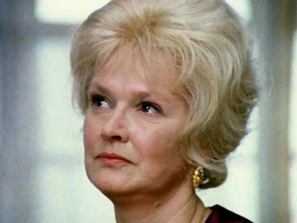 Умерла Нина Гребешкова: прощаемся с легендой советского кино и женой Леонида Гайдая