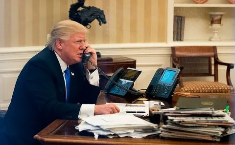 В планах у Трампа — телефонный разговор с Путиным, который состоится 19 мая